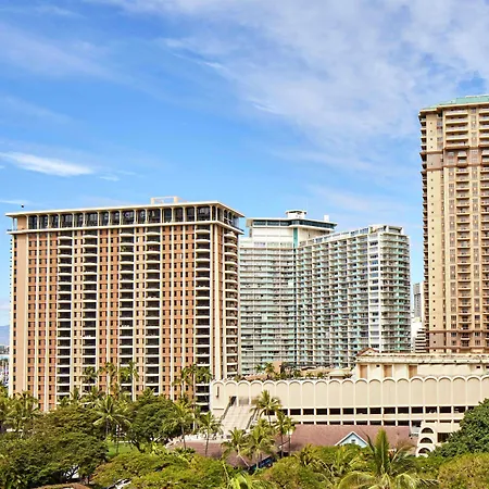 Hilton Hawaiian Village Waikiki Beach Resort Honolulu Exterior photo