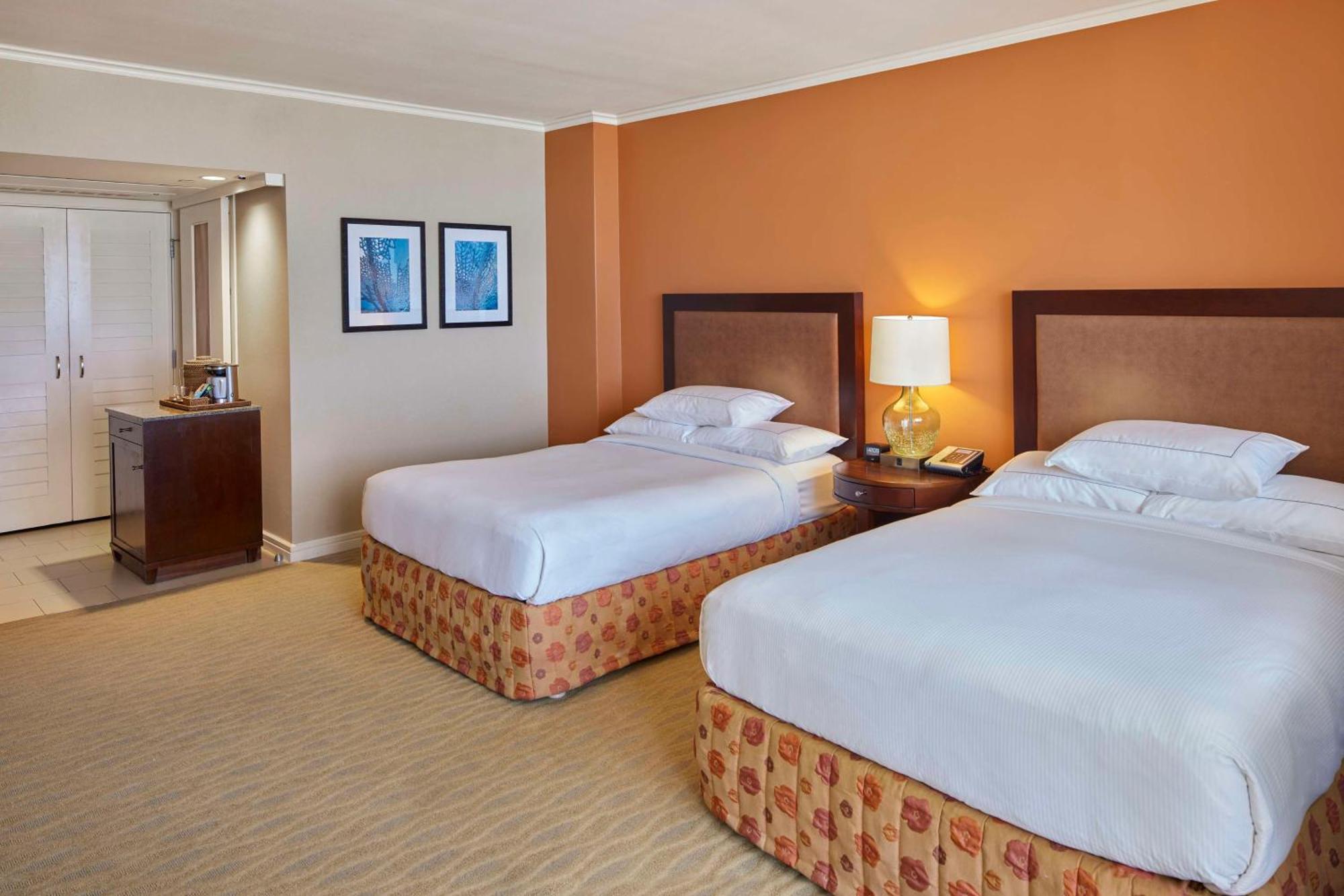 Hilton Hawaiian Village Waikiki 4*